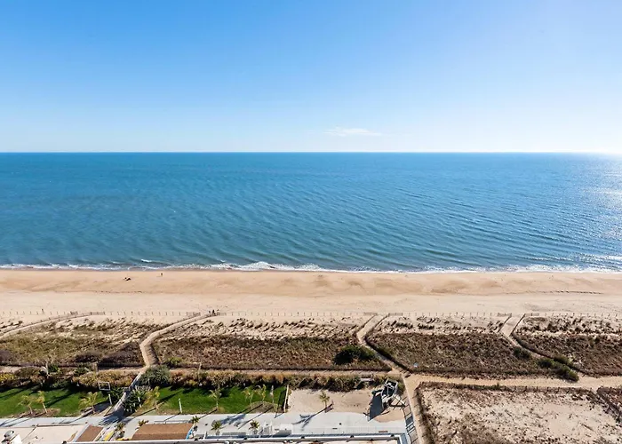Holiday home 3br Penthouse With Immaculate Views And Amenities Including A Ice Rink *