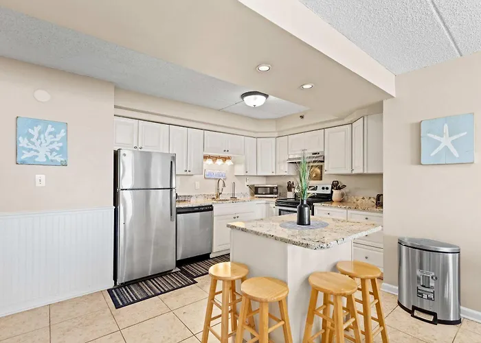 3br Penthouse With Immaculate Views And Amenities Including A Ice Rink * Ocean City