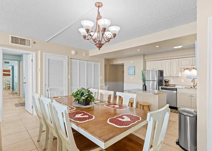 3br Penthouse With Immaculate Views And Amenities Including A Ice Rink * Ocean City