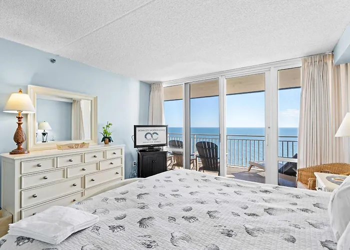 3br Penthouse With Immaculate Views And Amenities Including A Ice Rink