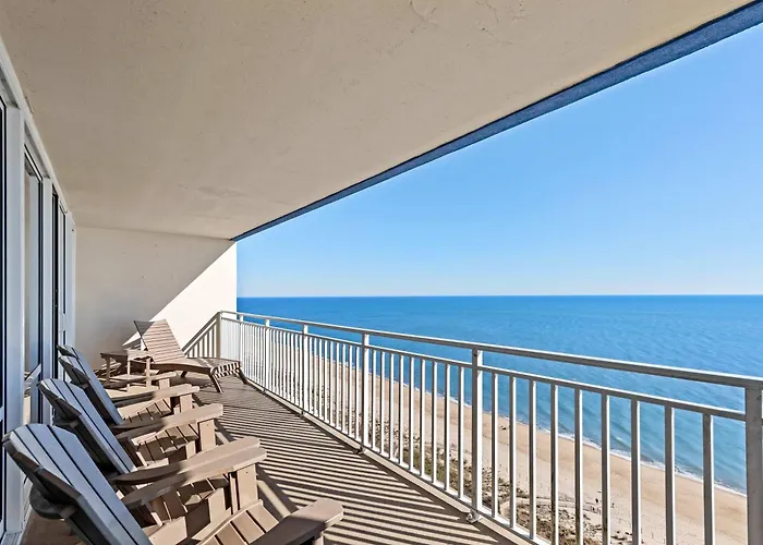 Holiday home 3br Penthouse With Immaculate Views And Amenities Including A Ice Rink