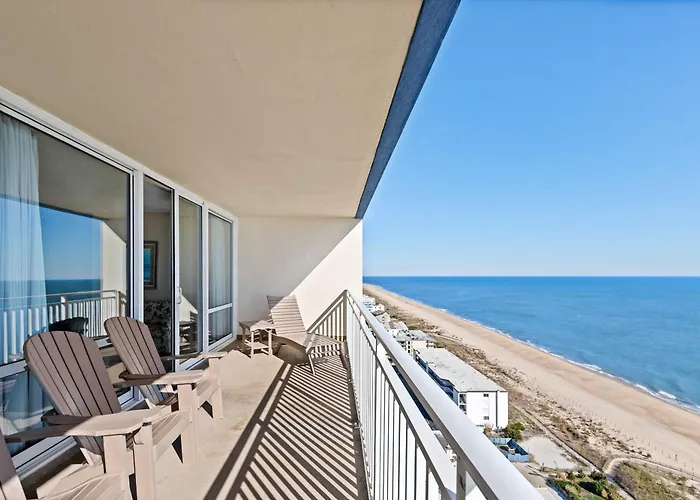 3br Penthouse With Immaculate Views And Amenities Including A Ice Rink