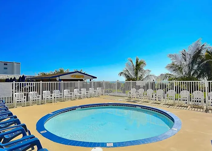 Holiday home 3br Penthouse With Immaculate Views And Amenities Including A Ice Rink